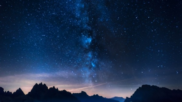 夏の風物詩！ペルセウス座流星群など夜空を彩る星空特集 - SPACE Media