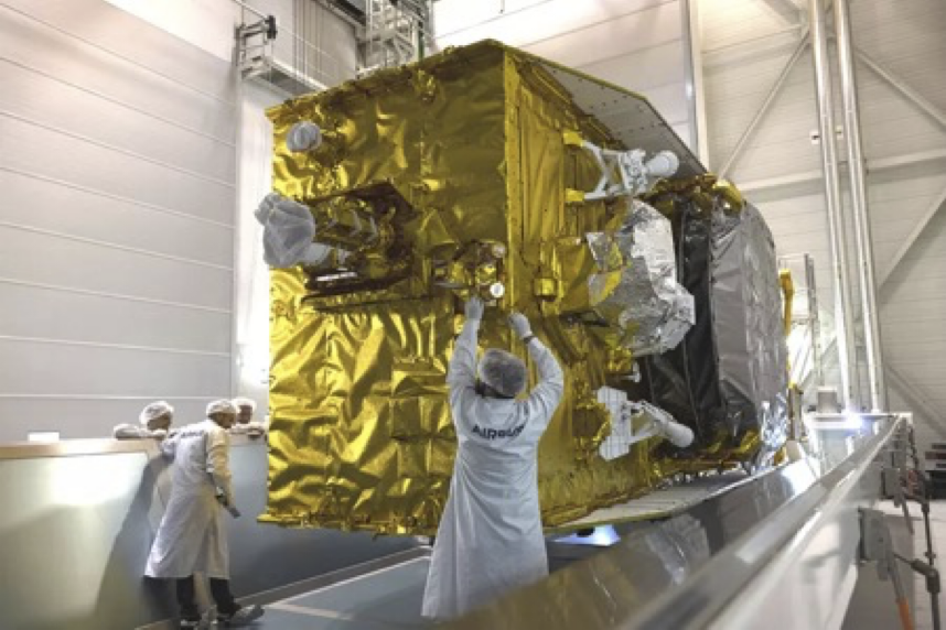 Arabsat社の通信衛星「BADR-8」が打ち上げ成功、世界初の衛星-地球局間での光通信実証へ