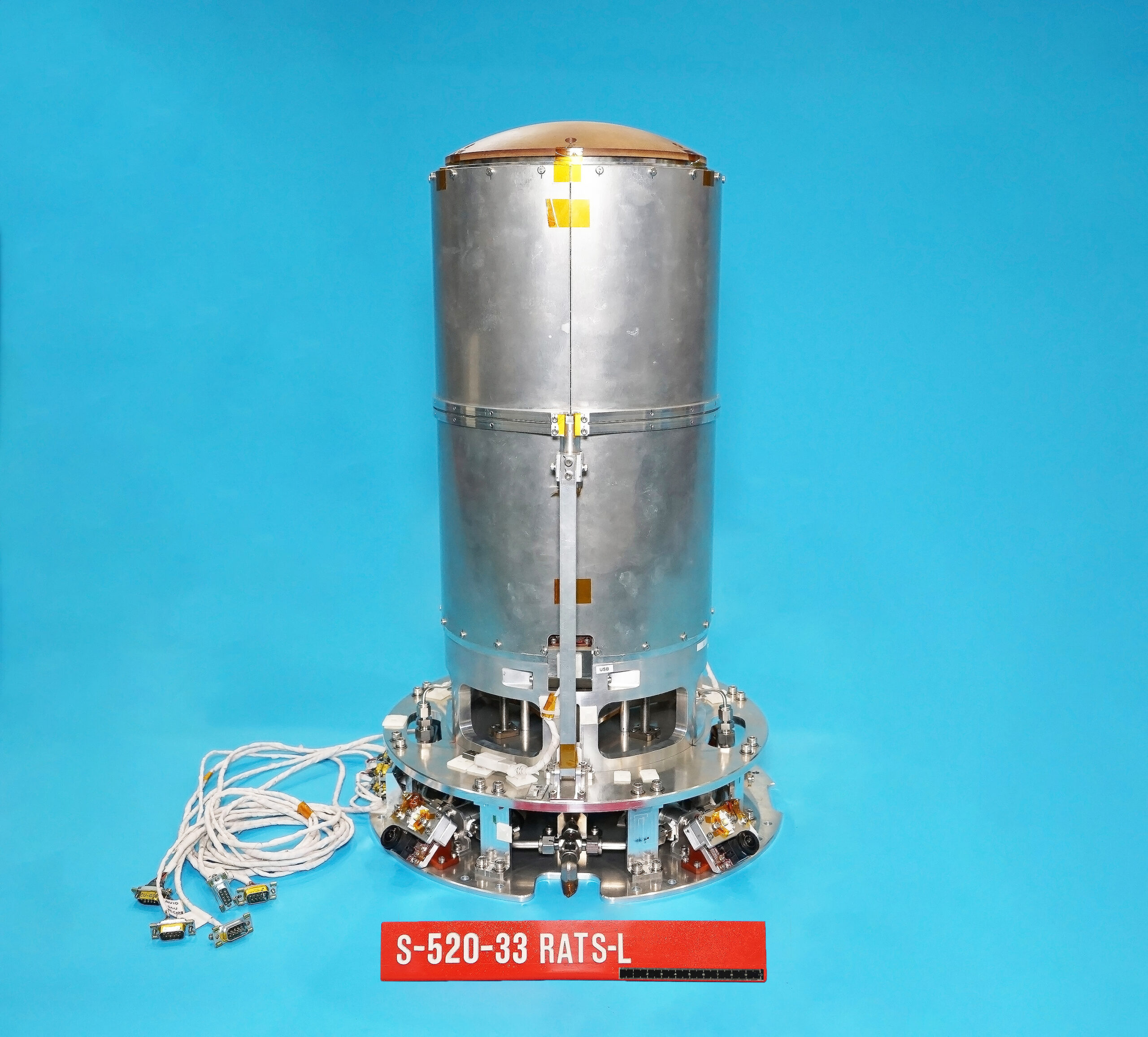 JAXAの観測ロケットS-520-33号機、内之浦宇宙空間観測所から無事に打上げ