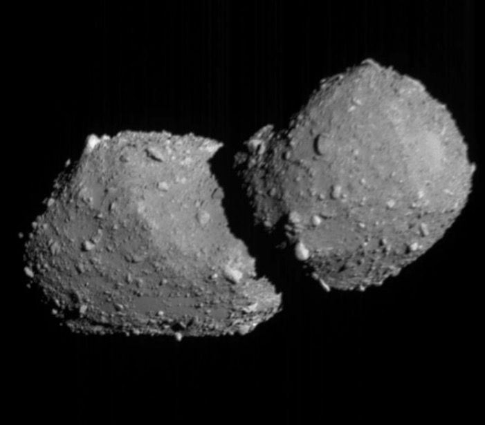 JAXA、「はやぶさ2」が取得した小惑星「トリフネ」の画像を公開