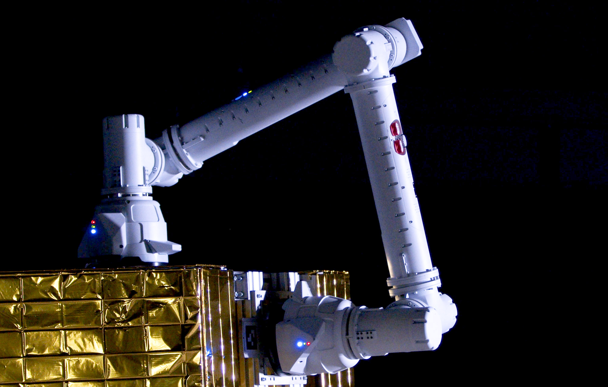 GITAI、宇宙ロボットの作業性能を大幅に拡張する”シャクトリ虫” 型ロボットアームを開発、設計検証試験（TRL 3）を完了